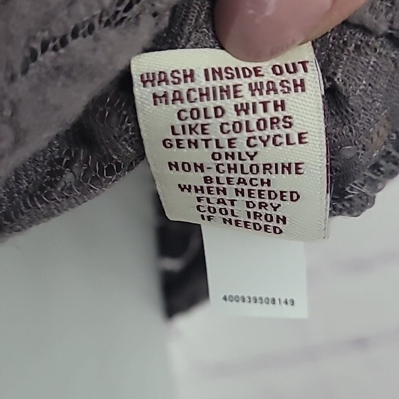 Mudd burnout Gray Floral Print Lace Half Sleeve Top. Size Extra Large. - Picture 8 of 9